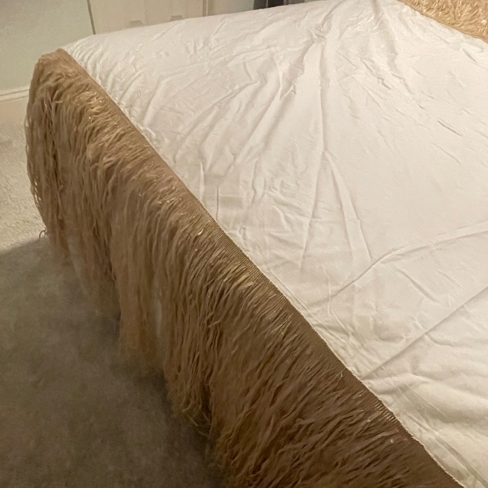 “Tiki bar” grass bed skirt, TWIN!